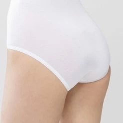 Goedkoopste π Mey Lights Dames Tailleslip - 42 - Wit β¨ 11 Goedkoopste π Mey Lights Dames Tailleslip - 42 - Wit β¨ -lingerie-dames-badmode Winkel 525x840 3