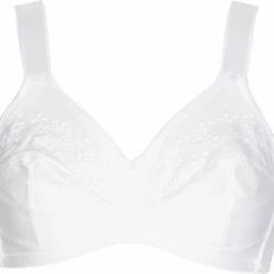 Beste recensies van 🔥 LingaDore - Basic Lisette Beugelloos - Maat 105D - Zwart - Zonder Beugel - Dames 👏 -lingerie-dames-badmode Winkel 550x494 1