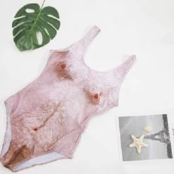 Groothandel ✨ Merkloos Tip: Hilarisch Badpak Maat M - Behaard - Grapje - Vrijgezellenfeest - Naakt - Naakte Vrouw - Mannen Buik - Bierbuik - Behaarde Borsten En Billen 🎁