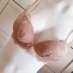 Hete verkoop 😀 Lormar Italiaanse Push-up Beha Van Kant, TAN, Maat 70B 🎉 -lingerie-dames-badmode Winkel 550x564 1