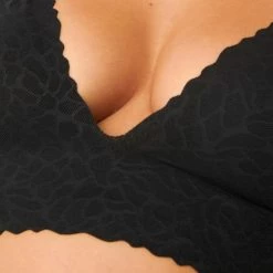 Korting 😍 Sloggi Zero Feel Lace 2.0 Top Dames Beha - Maat M 🤩 -lingerie-dames-badmode Winkel 550x611 38