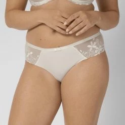 Uitgang 🎉 Triumph Sexy Angel Spotlight Hipster - Silk Wit - Maat 40 🤩 -lingerie-dames-badmode Winkel 550x611 43