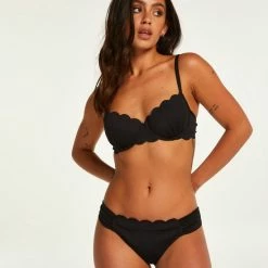 Begroting 🎁 Hunkemöller Dames Badmode Voorgevormde Beugel 👙 Bikinitop Scallop - Zwart - Maat D80 👏 -lingerie-dames-badmode Winkel 550x660 36