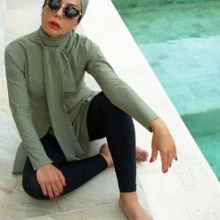 Hete verkoop ๐ Burkini BALI MOSS - XS Van MADAMME BK Paris Maat XS | Burqini | Burkini | Zwarte Bescheiden Zwemkleding Zwemset: Zwemtuniek, Zwemlegging & Zwemtulband Hijab Bescheiden Zwempak | Islamitische Badkleding | Modest Swimwear ๐ 11 Hete verkoop ๐ Burkini BALI MOSS - XS Van MADAMME BK Paris Maat XS | Burqini | Burkini | Zwarte Bescheiden Zwemkleding Zwemset: Zwemtuniek, Zwemlegging & Zwemtulband Hijab Bescheiden Zwempak | Islamitische Badkleding | Modest Swimwear ๐ -lingerie-dames-badmode Winkel 550x690 1