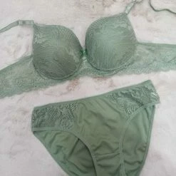 Groothandel 🎁 Merkloos Lingerie - 2-delig - Voorgevormde Beugel-bh Set - Push-up Beha Set - Groen - Maat 75B 👍