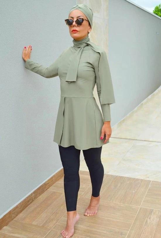 Hete verkoop ๐ Burkini BALI MOSS - XS Van MADAMME BK Paris Maat XS | Burqini | Burkini | Zwarte Bescheiden Zwemkleding Zwemset: Zwemtuniek, Zwemlegging & Zwemtulband Hijab Bescheiden Zwempak | Islamitische Badkleding | Modest Swimwear ๐ 4 Hete verkoop ๐ Burkini BALI MOSS - XS Van MADAMME BK Paris Maat XS | Burqini | Burkini | Zwarte Bescheiden Zwemkleding Zwemset: Zwemtuniek, Zwemlegging & Zwemtulband Hijab Bescheiden Zwempak | Islamitische Badkleding | Modest Swimwear ๐ - Afbeelding 4