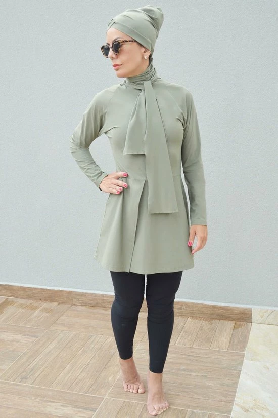 Hete verkoop ๐ Burkini BALI MOSS - XS Van MADAMME BK Paris Maat XS | Burqini | Burkini | Zwarte Bescheiden Zwemkleding Zwemset: Zwemtuniek, Zwemlegging & Zwemtulband Hijab Bescheiden Zwempak | Islamitische Badkleding | Modest Swimwear ๐ 7 Hete verkoop ๐ Burkini BALI MOSS - XS Van MADAMME BK Paris Maat XS | Burqini | Burkini | Zwarte Bescheiden Zwemkleding Zwemset: Zwemtuniek, Zwemlegging & Zwemtulband Hijab Bescheiden Zwempak | Islamitische Badkleding | Modest Swimwear ๐ - Afbeelding 7